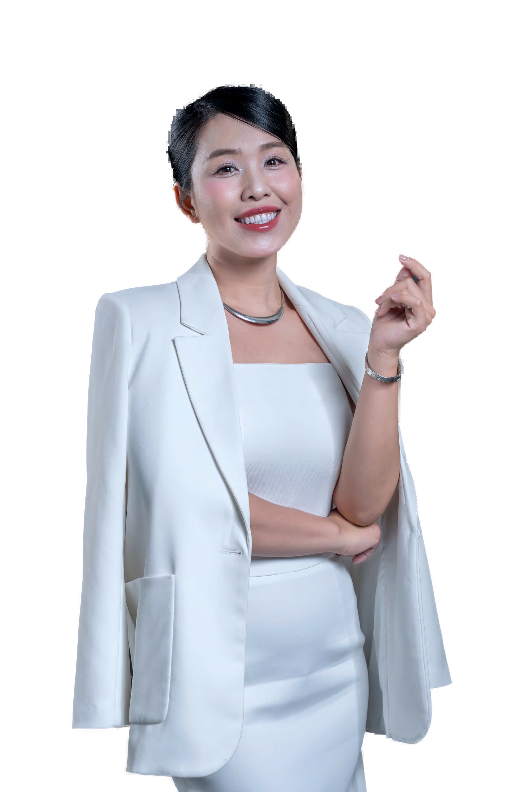 Như Ngọc trong trang phục vest trắng